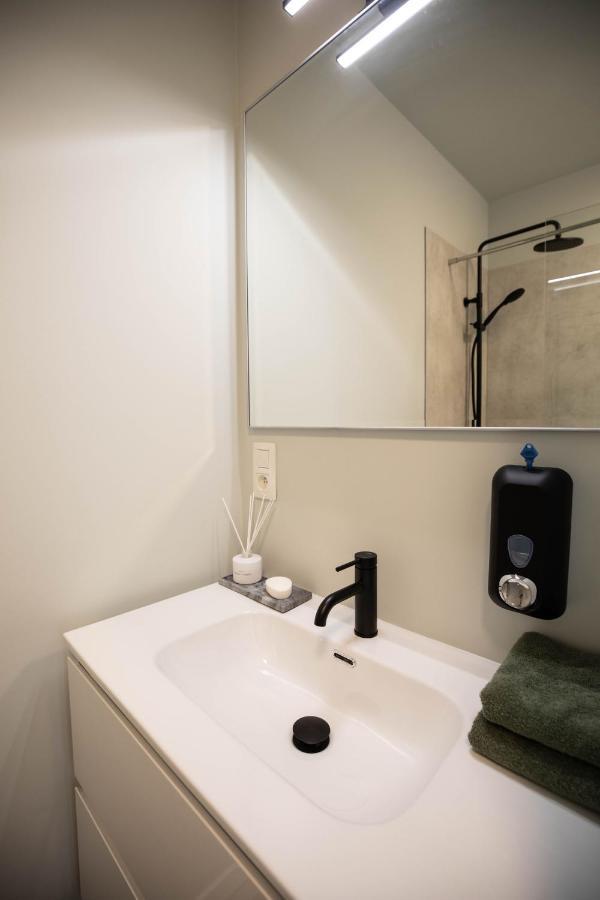 Hotel Housing