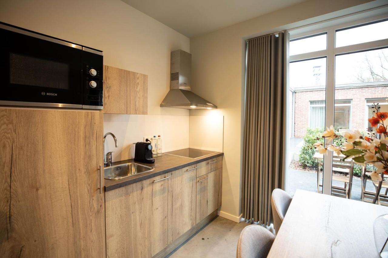 Housing Hotel
