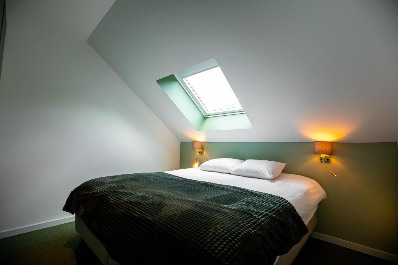 Housing Hotel