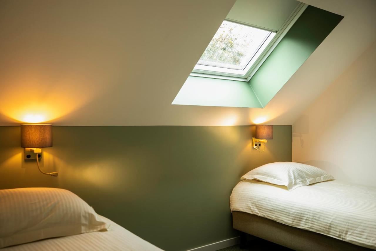 Hotel Housing